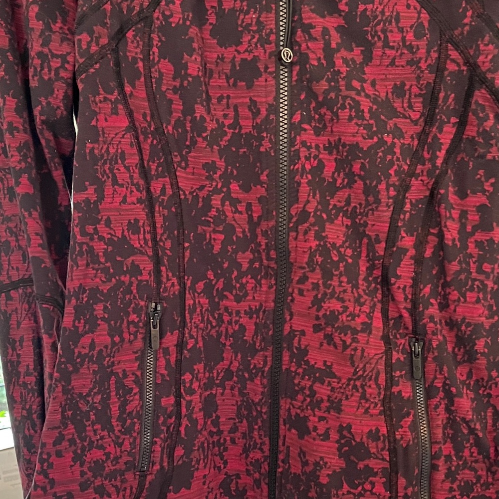 Lululemon Athletica Red and Black Jacket - Picture 3 of 8
